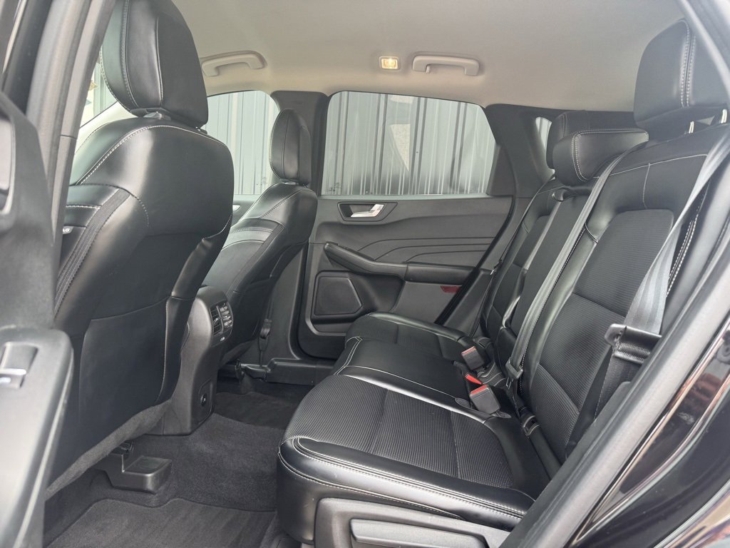 Used 2023 Ford Escape Platinum image 22