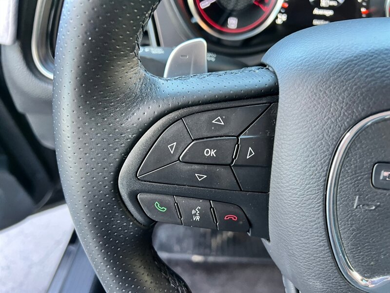 Used 2017 Dodge Challenger R/T image 21