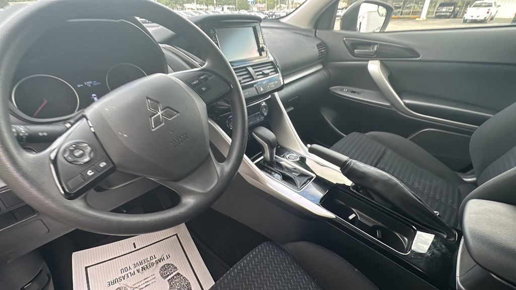 Used 2025 Mitsubishi Eclipse Cross ES image 12