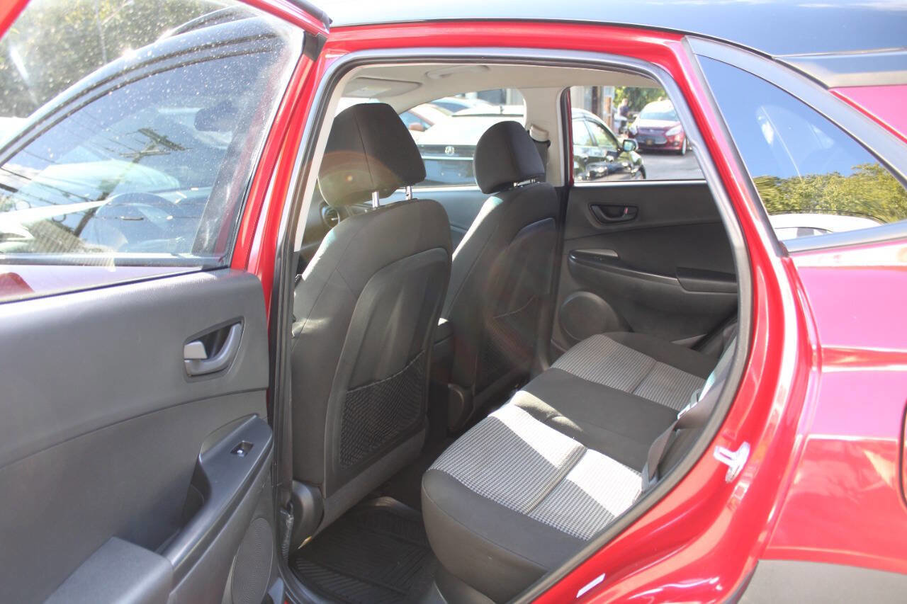 Used 2018 Hyundai Kona SEL image 24