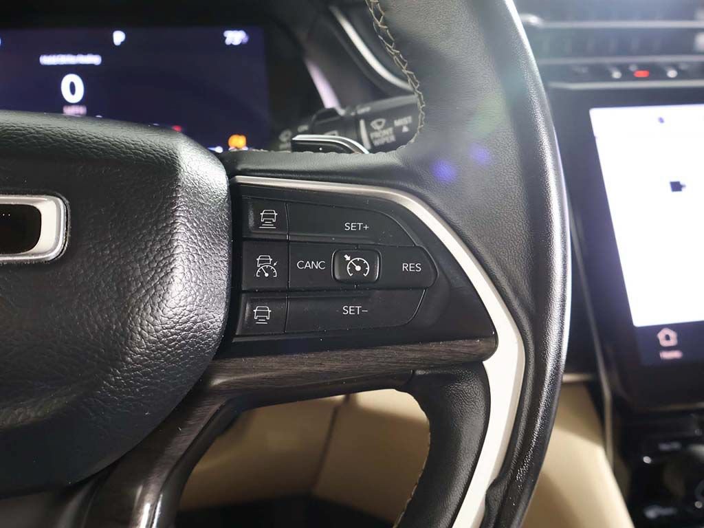 Used 2022 Jeep Grand Cherokee Limited AWD/4WD image 49