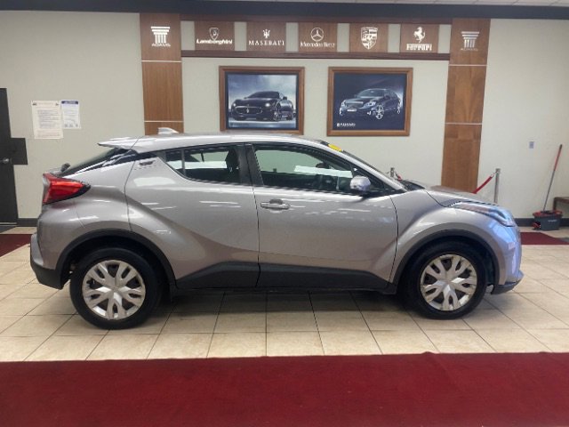 Used 2020 Toyota C-HR LE image 8