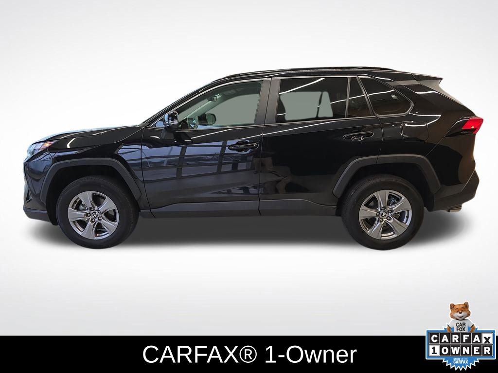 Used 2025 Toyota RAV4 XLE image 2