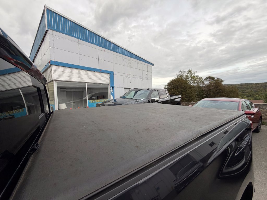 Used 2023 Chevrolet Silverado 1500 LTZ AWD/4WD image 11