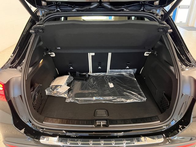 New 2026 Mercedes-Benz GLA 250 4MATIC image 9