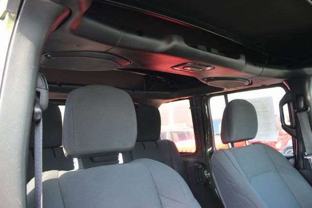 Used 2021 Jeep Wrangler Unlimited Sport image 29