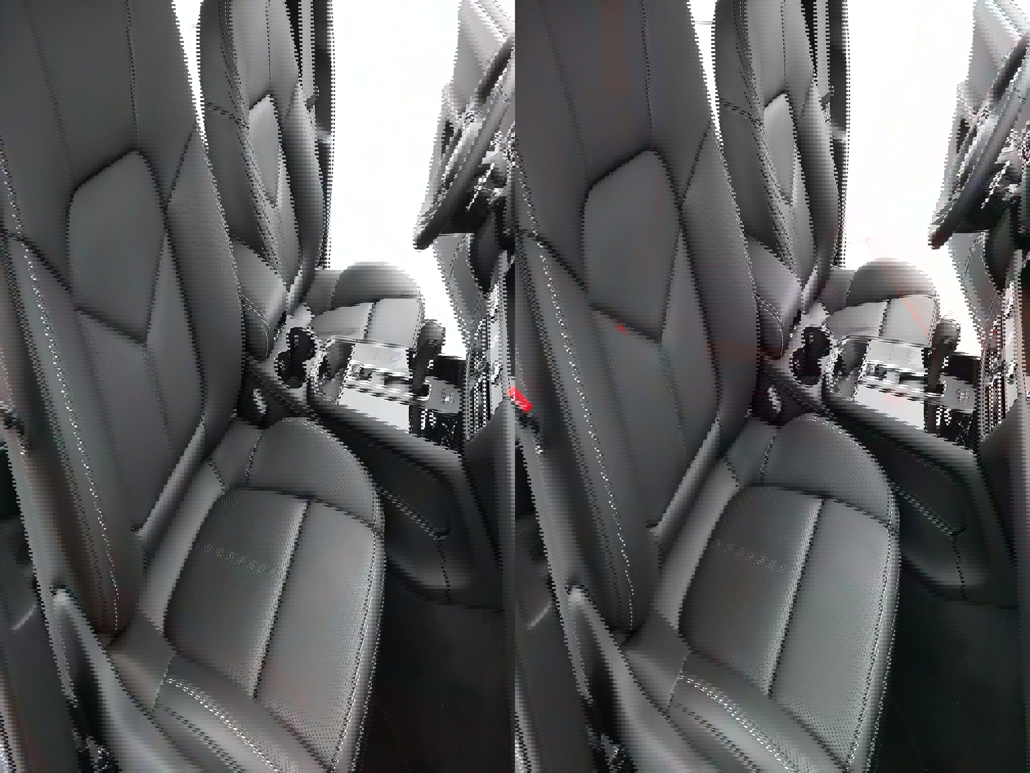 New 2026 Porsche Macan AWD/4WD image 12