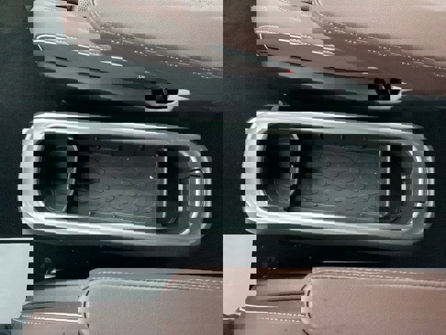 New 2025 Volkswagen ID. Buzz Pro S image 36