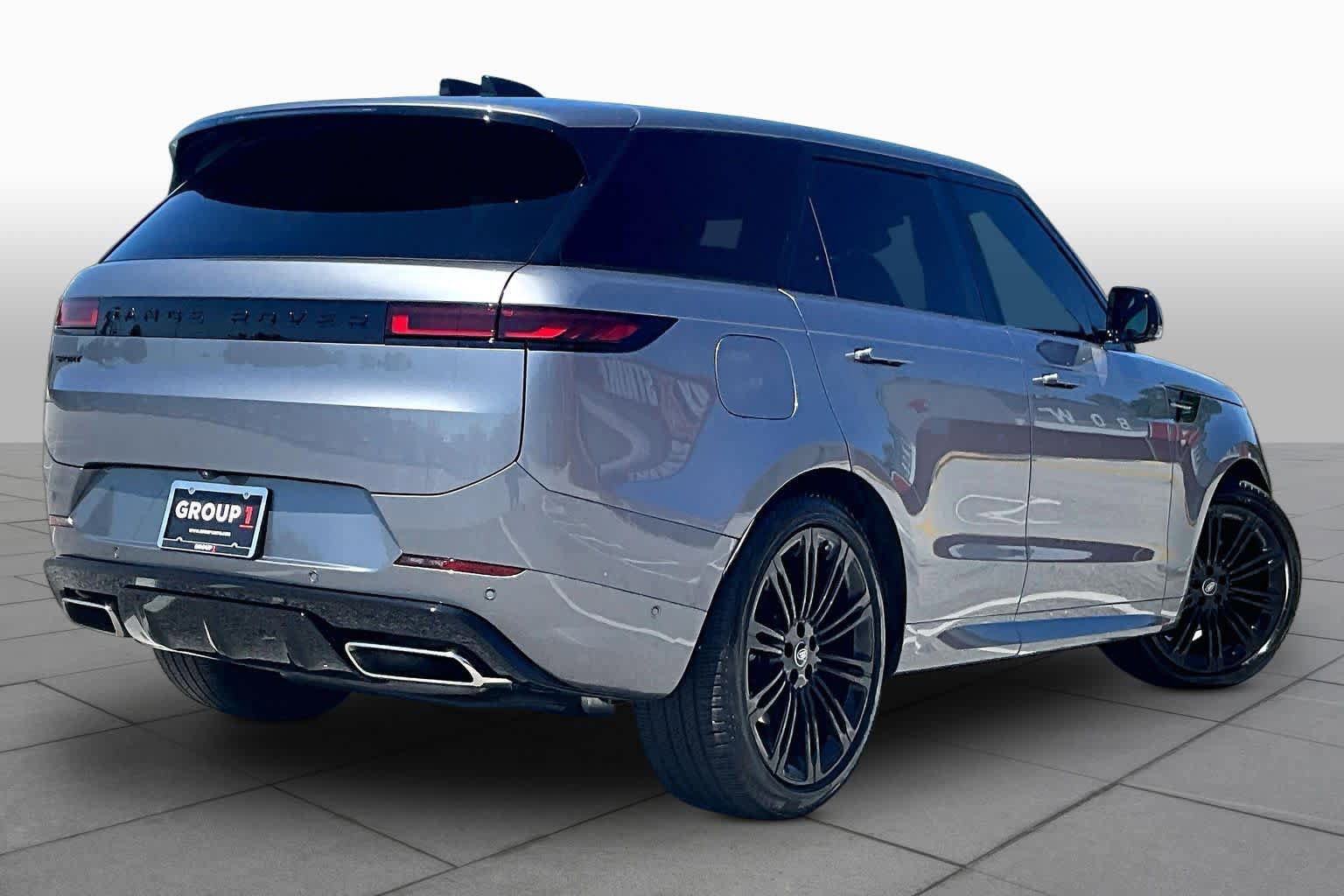 Used 2024 Land Rover Range Rover Sport Dynamic SE AWD/4WD image 13