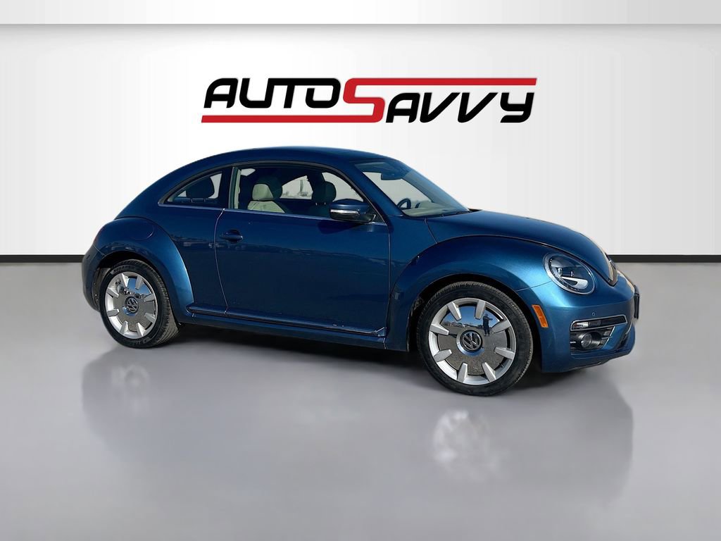 Used 2019 Volkswagen Beetle 2.0T SE w/ SE Premium Package FWD image 1