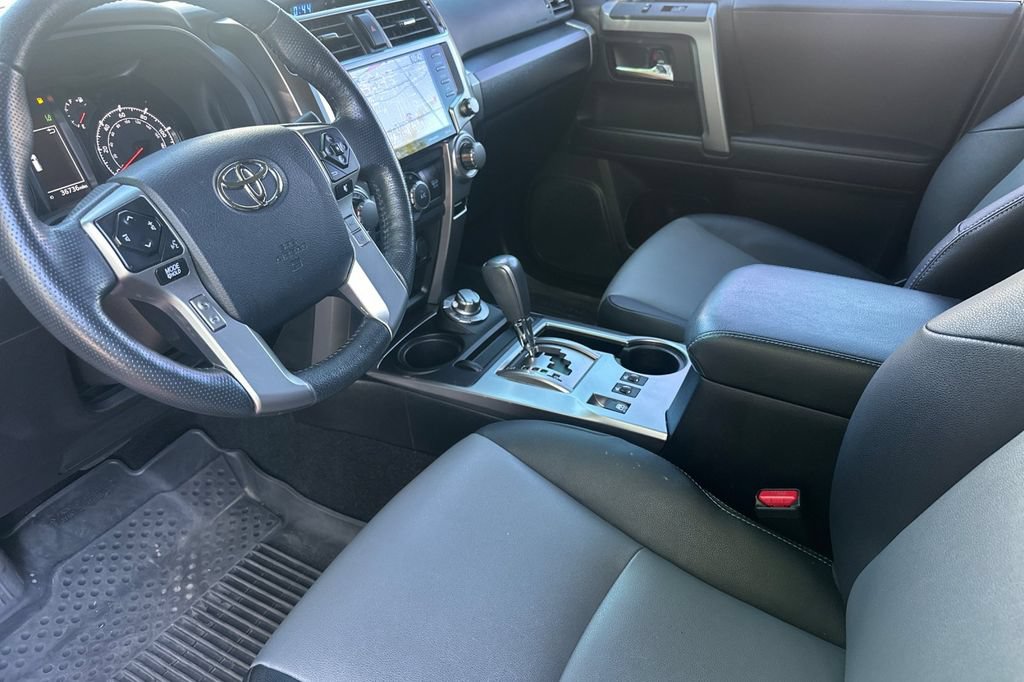 Used 2023 Toyota 4Runner SR5 Premium w/ Moonroof Package AWD/4WD image 10