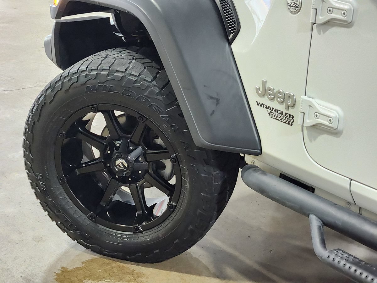 Used 2019 Jeep Wrangler Unlimited Sport S AWD/4WD image 16