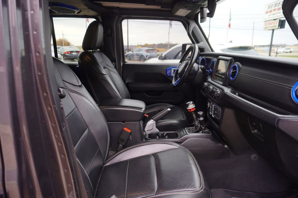 Used 2018 Jeep Wrangler Unlimited Sahara image 29
