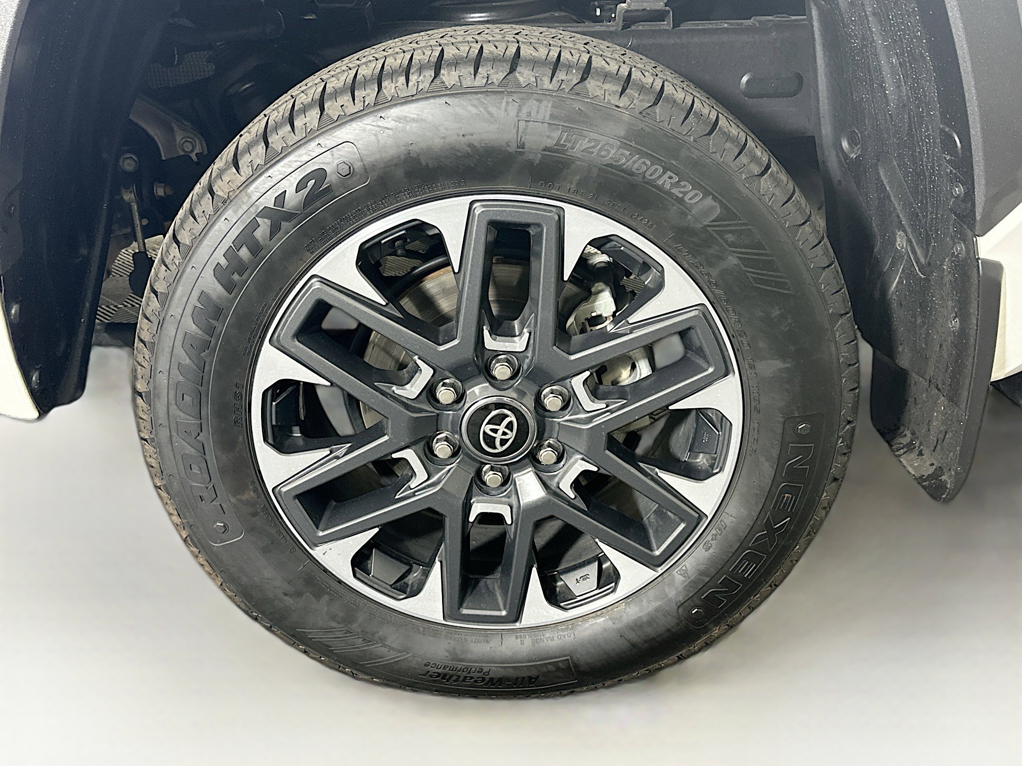 Used 2025 Toyota Tundra Limited image 11