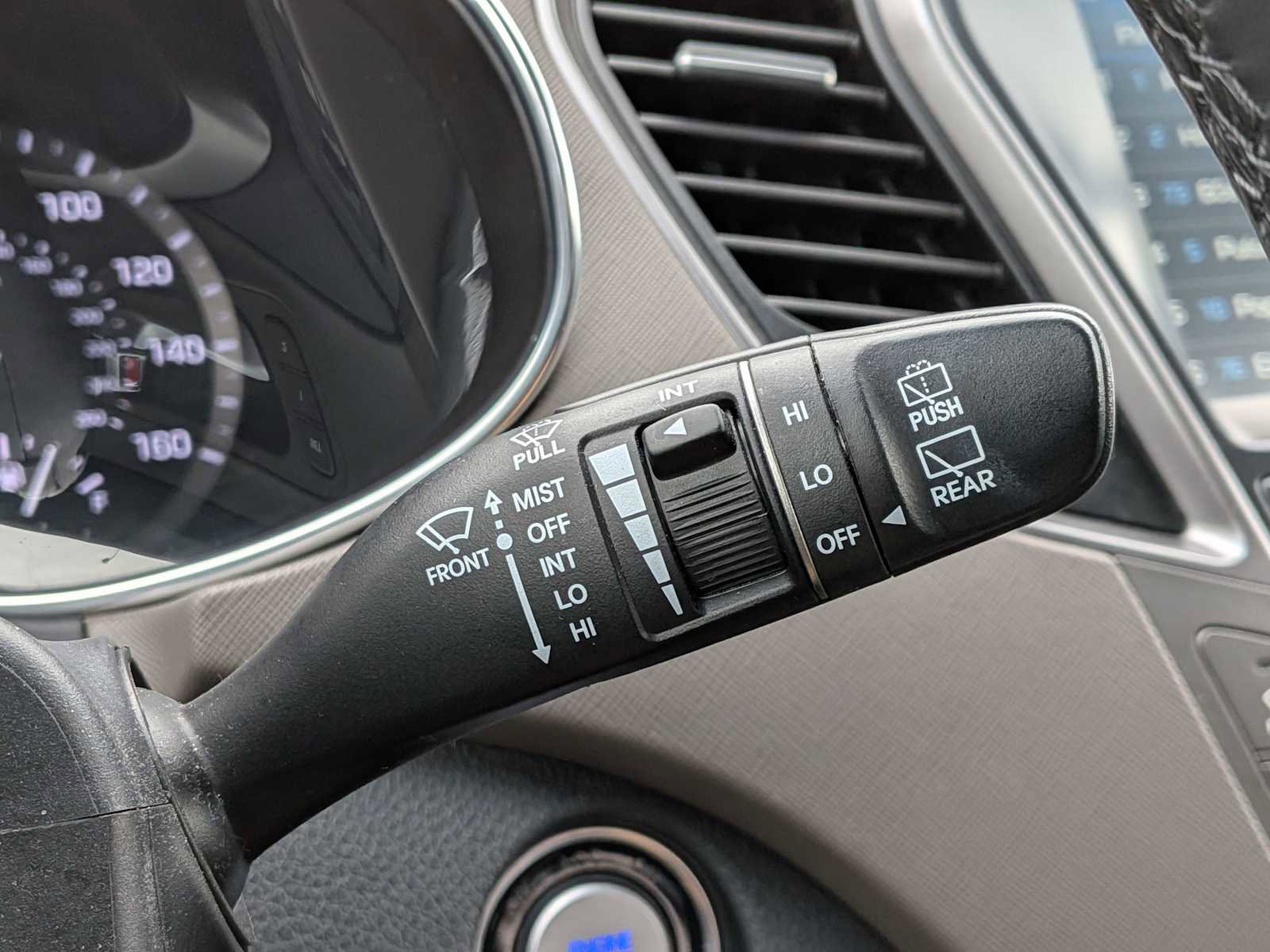 Used 2018 Hyundai Santa Fe AWD w/ SE Ultimate Tech Package 03 image 27