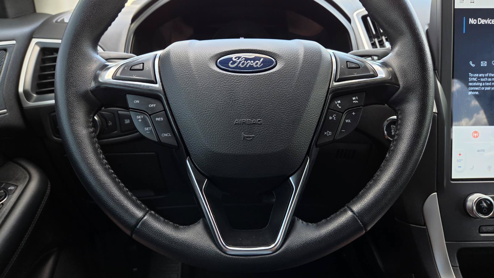Used 2024 Ford Edge SEL AWD/4WD image 25