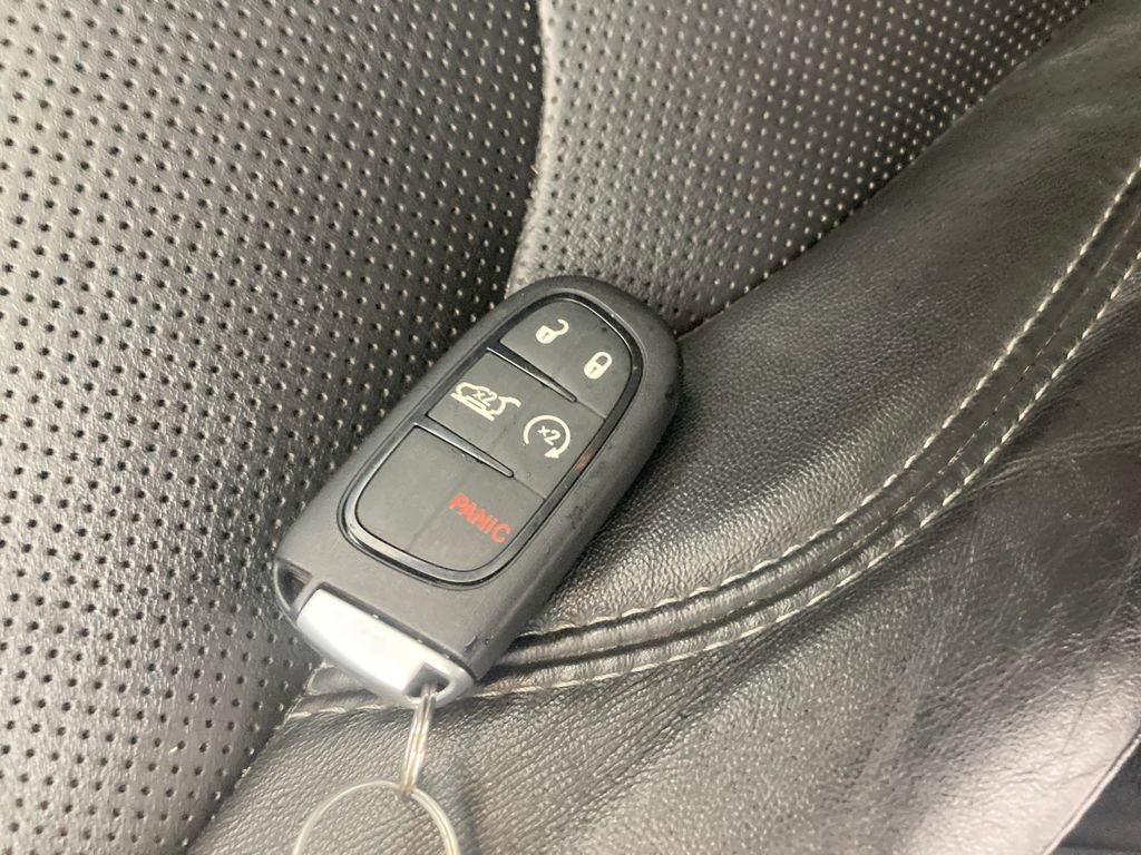 Used 2021 Jeep Cherokee Limited w/ Trailer Tow Group image 33