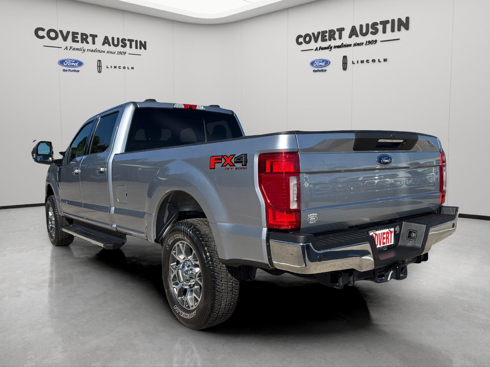 Certified 2022 Ford F350 Lariat w/ Lariat Ultimate Package AWD/4WD image 3