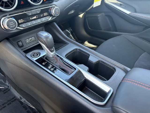 Certified 2025 Nissan Sentra SR FWD image 33