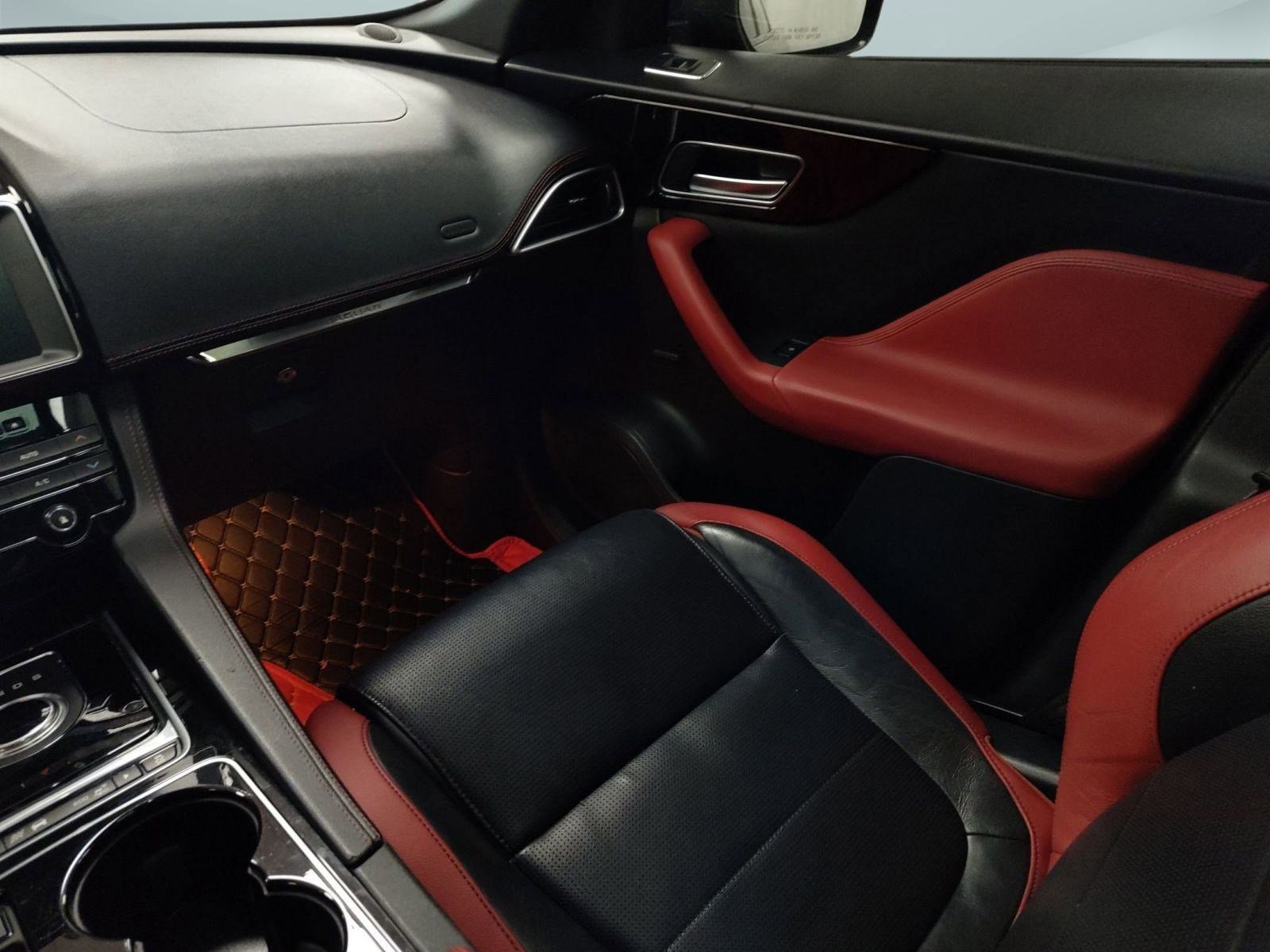 Used 2017 Jaguar F-PACE S image 24