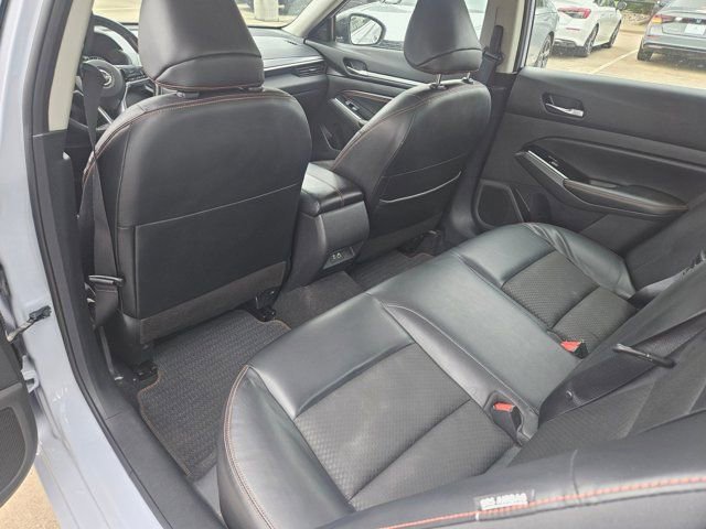 Used 2023 Nissan Altima 2.5 SR FWD image 11