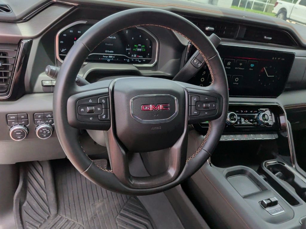 Used 2024 GMC Sierra 2500 AT4 w/ AT4 Premium Plus Package AWD/4WD image 18