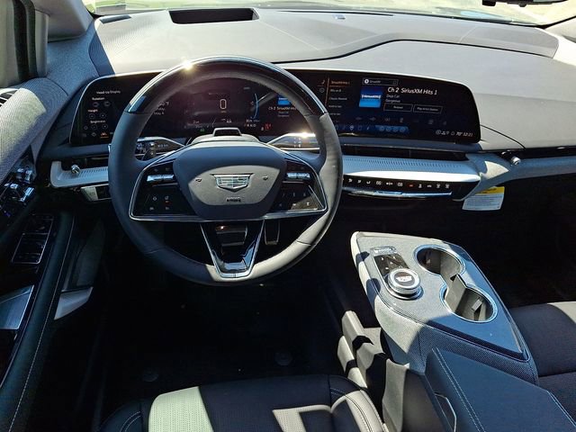 New 2026 Cadillac Optiq Luxury 2 AWD/4WD image 7