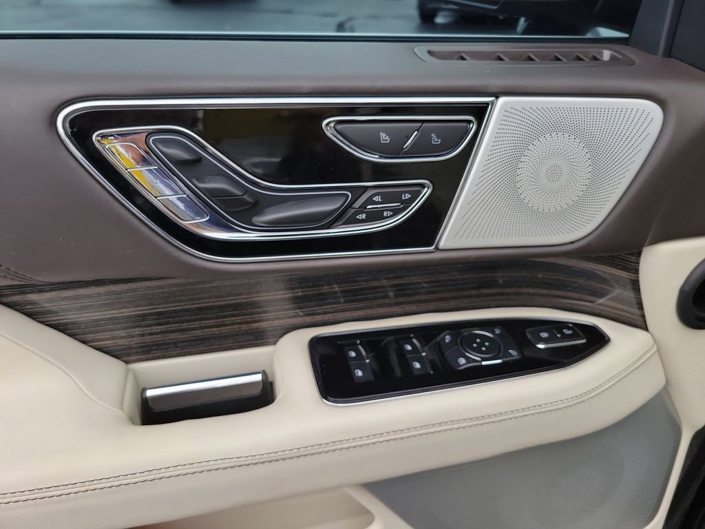 Certified 2023 Lincoln Navigator Black Label AWD/4WD image 26