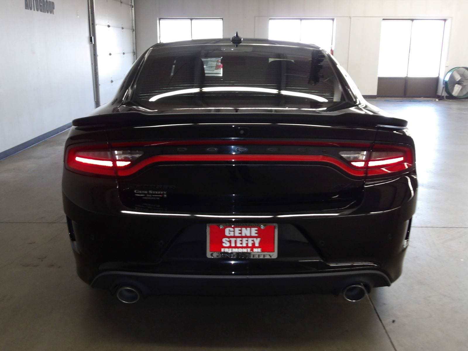 Used 2023 Dodge Charger R/T w/ Blacktop Package RWD image 4