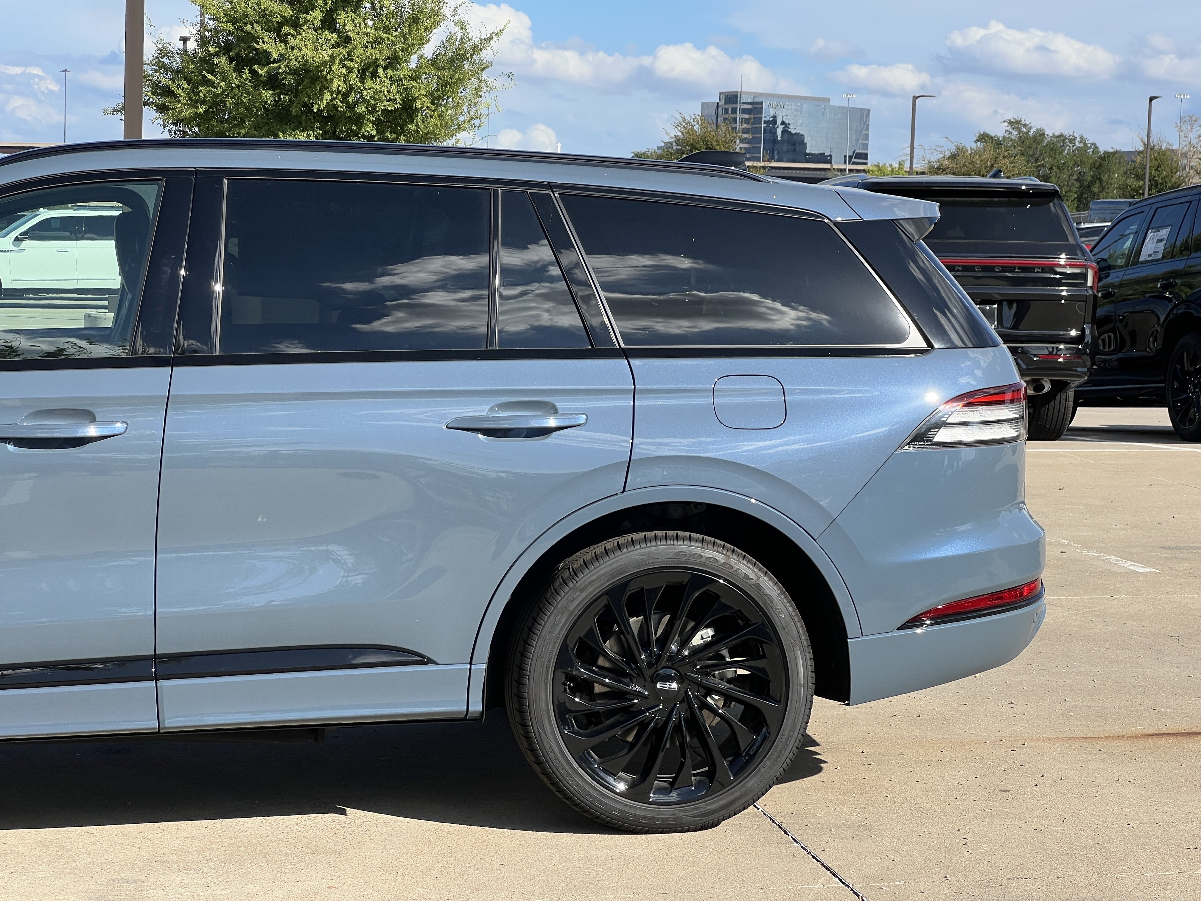New 2026 Lincoln Aviator Reserve AWD/4WD image 6
