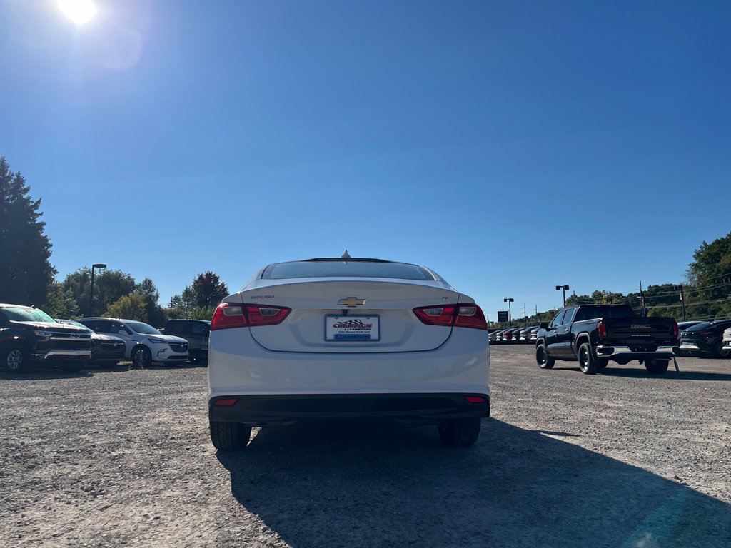 Used 2023 Chevrolet Malibu LT FWD image 9