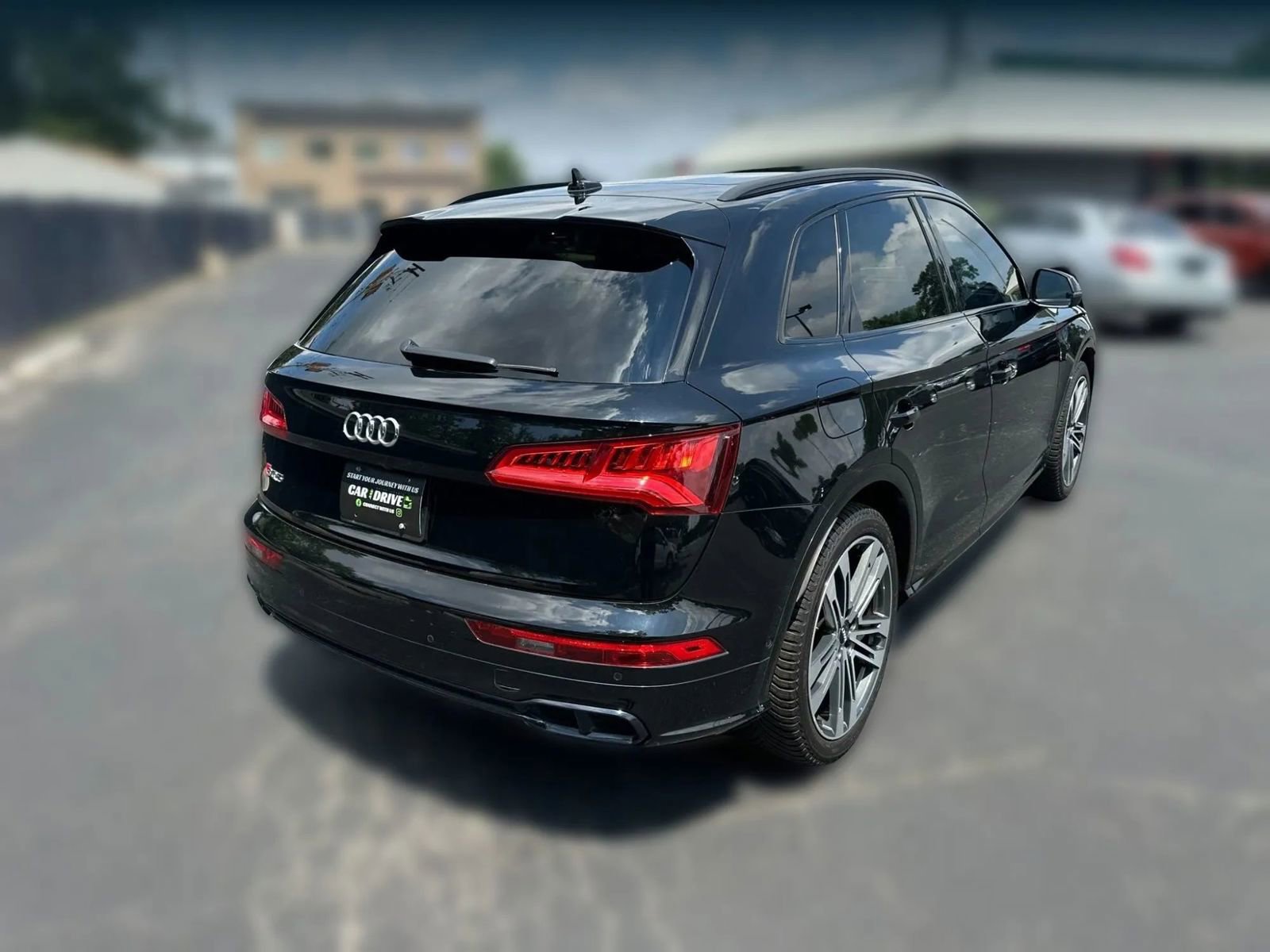 Used 2020 Audi SQ5 Prestige w/ Prestige Package image 4