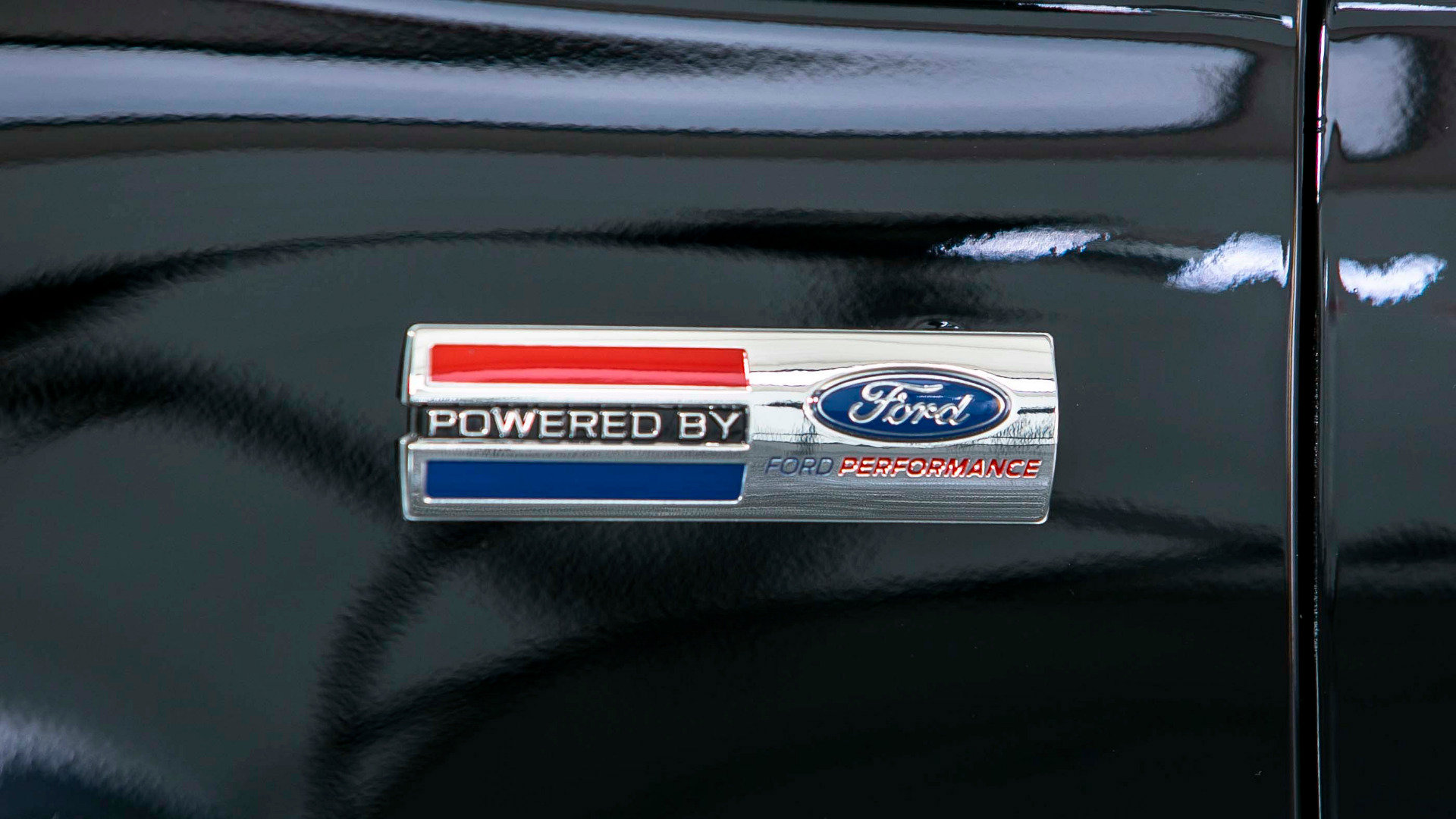 Used 2019 Ford Mustang GT Premium w/ GT Performance Package RWD image 21