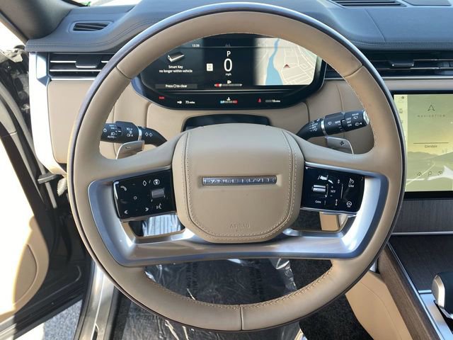 Used 2025 Land Rover Range Rover Long Wheelbase SE AWD/4WD image 7