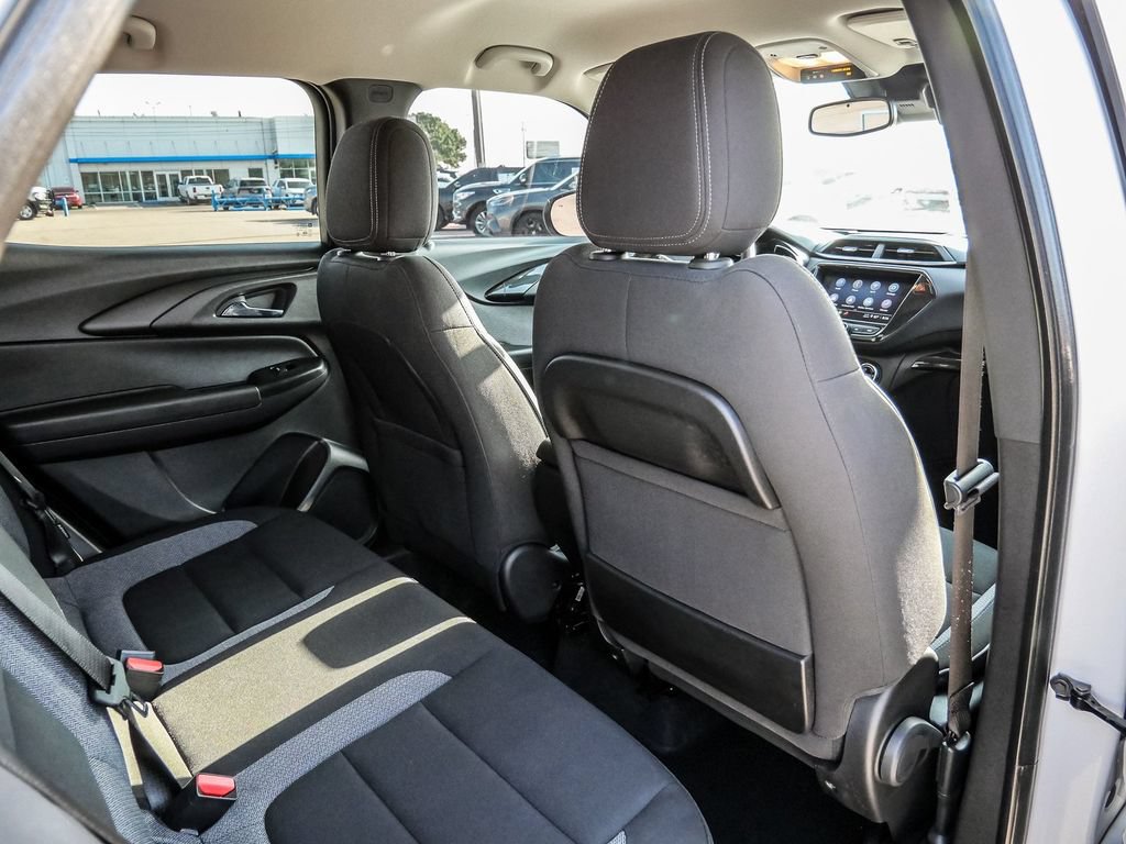 Used 2022 Chevrolet TrailBlazer LT w/ Convenience Package FWD image 21