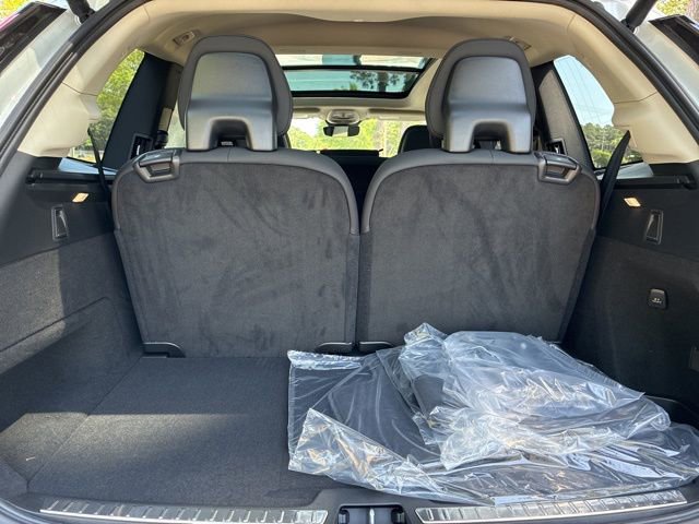 New 2026 Volvo XC90 B5 Core AWD/4WD image 18
