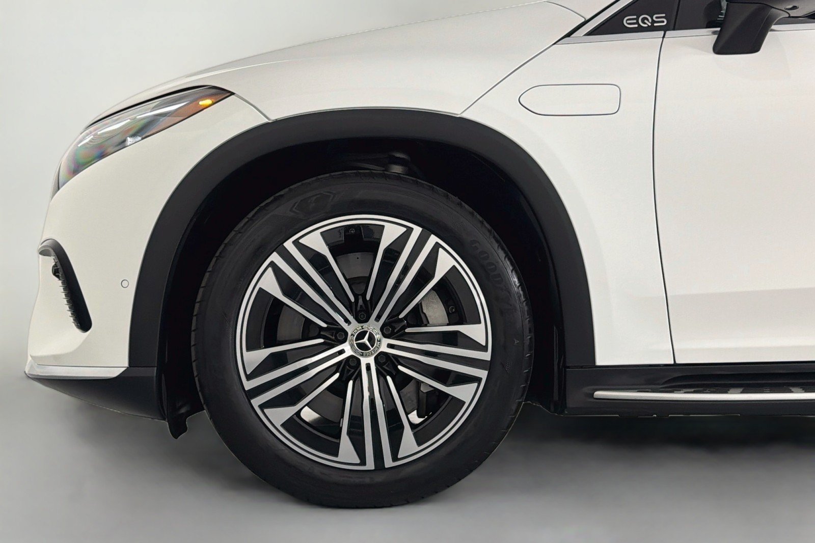 Certified 2024 Mercedes-Benz EQS 450+ 4MATIC SUV image 11