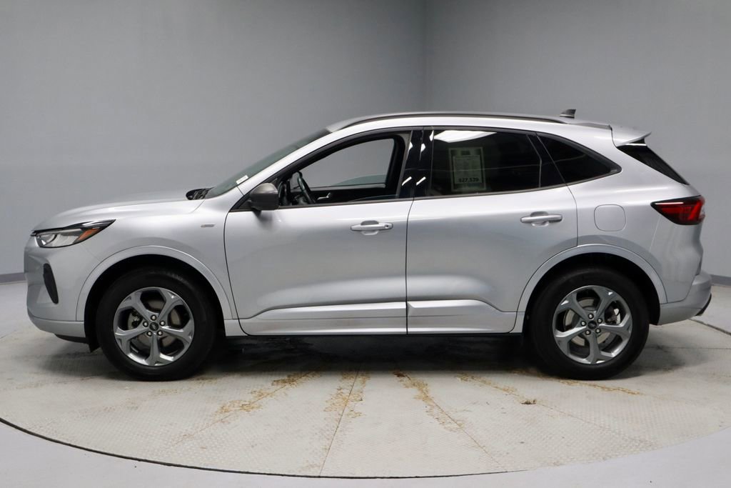 Used 2024 Ford Escape ST-Line w/ Tech Pack #1 AWD/4WD image 10