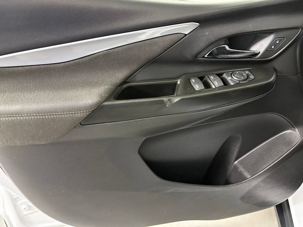 Certified 2023 Chevrolet Bolt LT w/ Driver Confidence Package FWD image 17