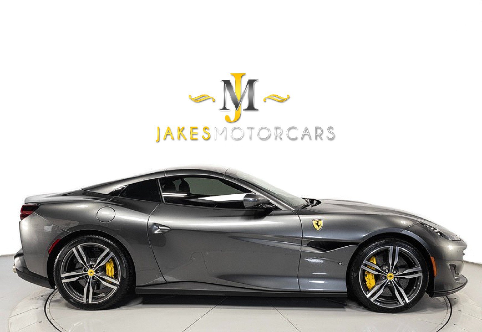 Used 2020 Ferrari Portofino RWD image 13