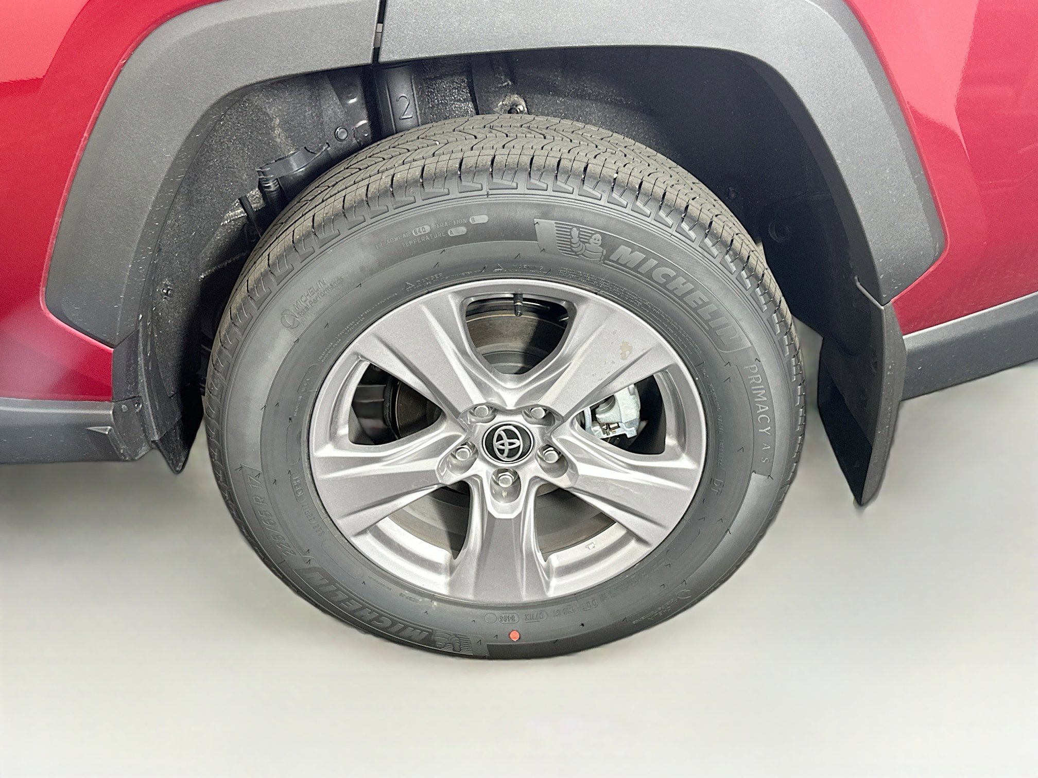 Used 2025 Toyota RAV4 XLE w/ Convenience Package image 11