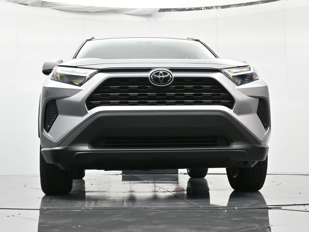 Used 2025 Toyota RAV4 XLE image 35