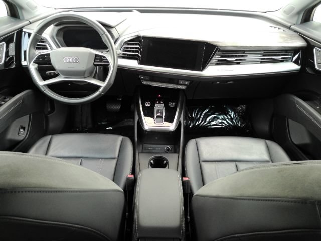 Used 2022 Audi Q4 e-tron Prestige AWD/4WD image 3
