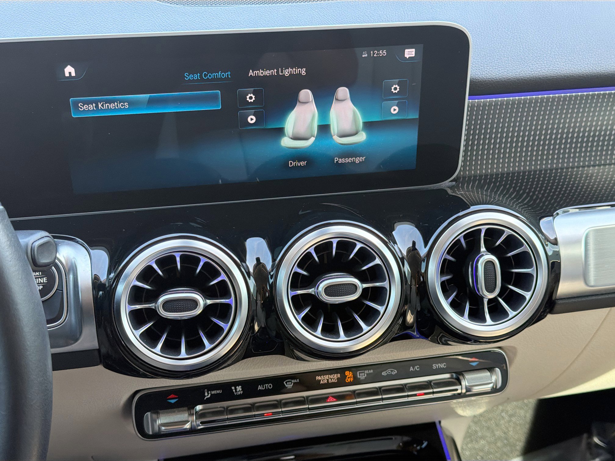 Used 2021 Mercedes-Benz GLB 250 image 32