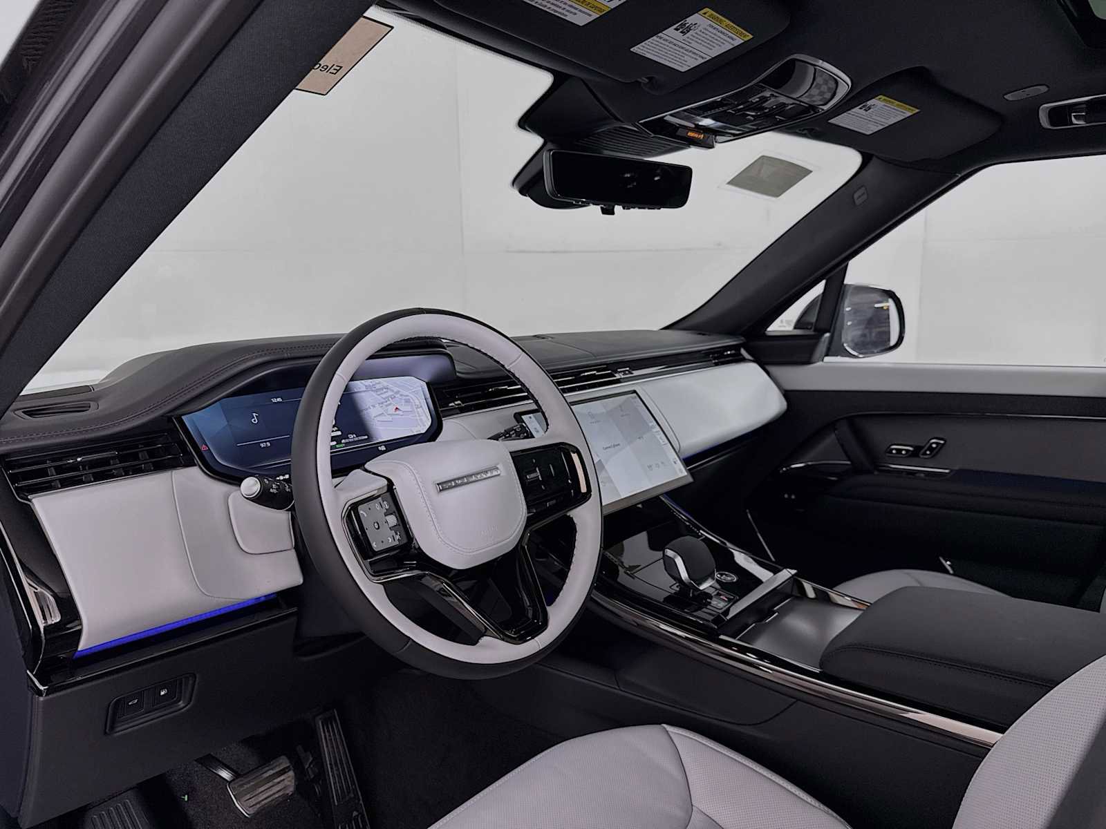 New 2026 Land Rover Range Rover Sport Dynamic SE AWD/4WD image 9
