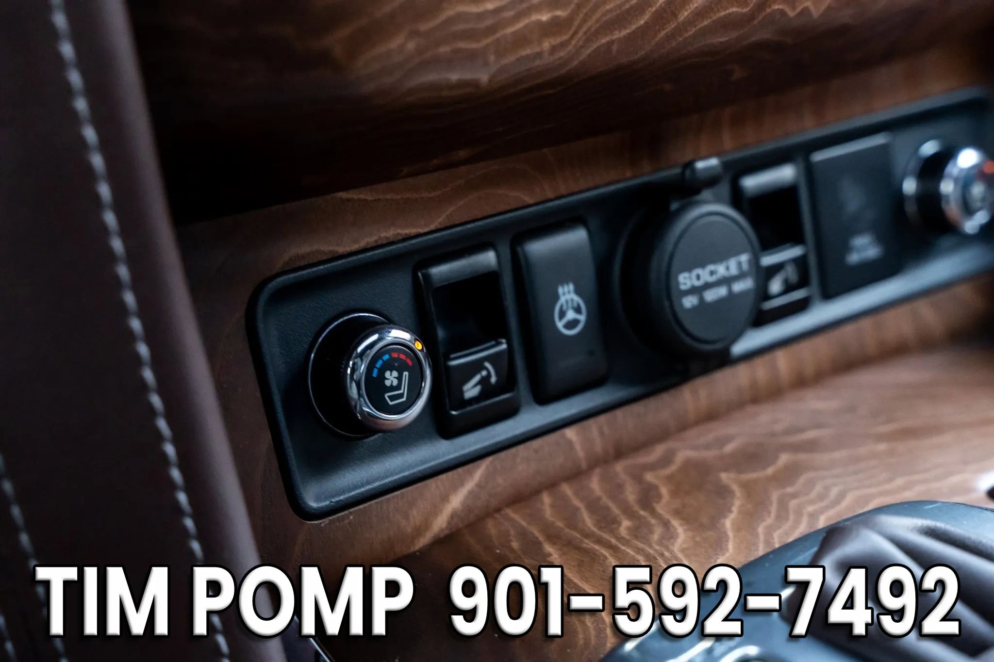 Used 2016 INFINITI QX80 Limited w/ All Season Package image 26