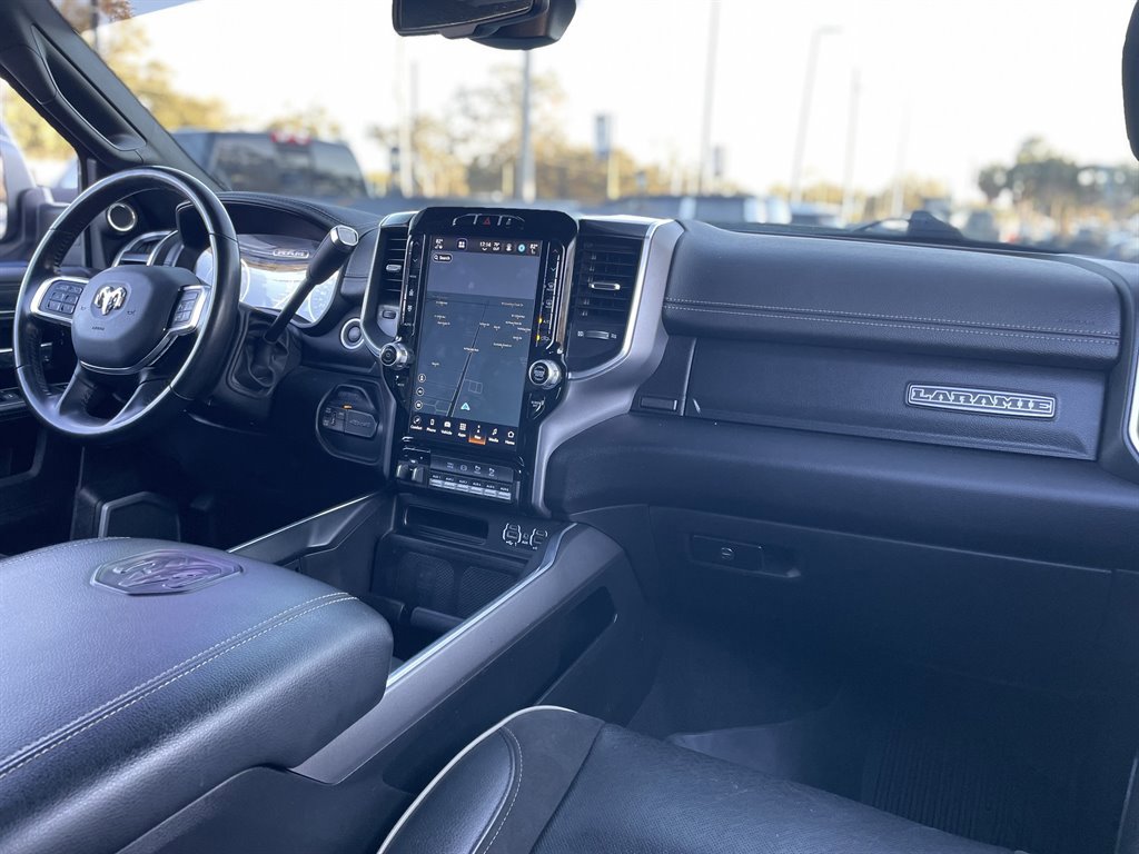 Used 2022 RAM 3500 Laramie AWD/4WD image 15
