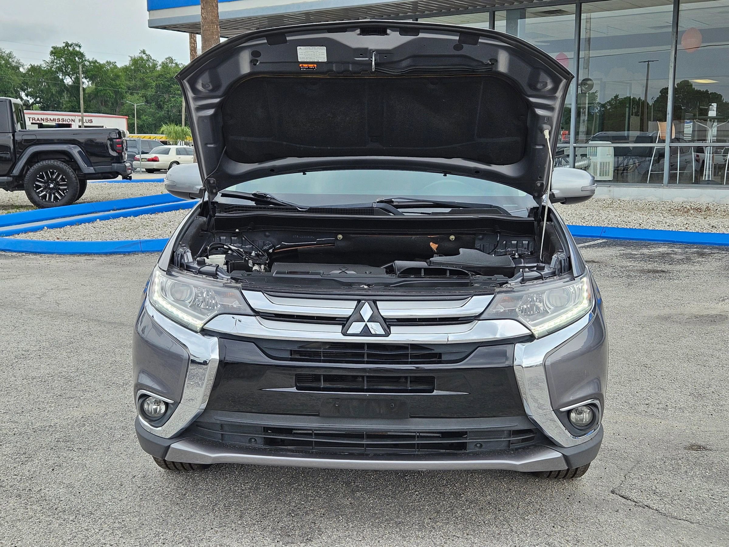 Used 2018 Mitsubishi Outlander SE FWD image 18