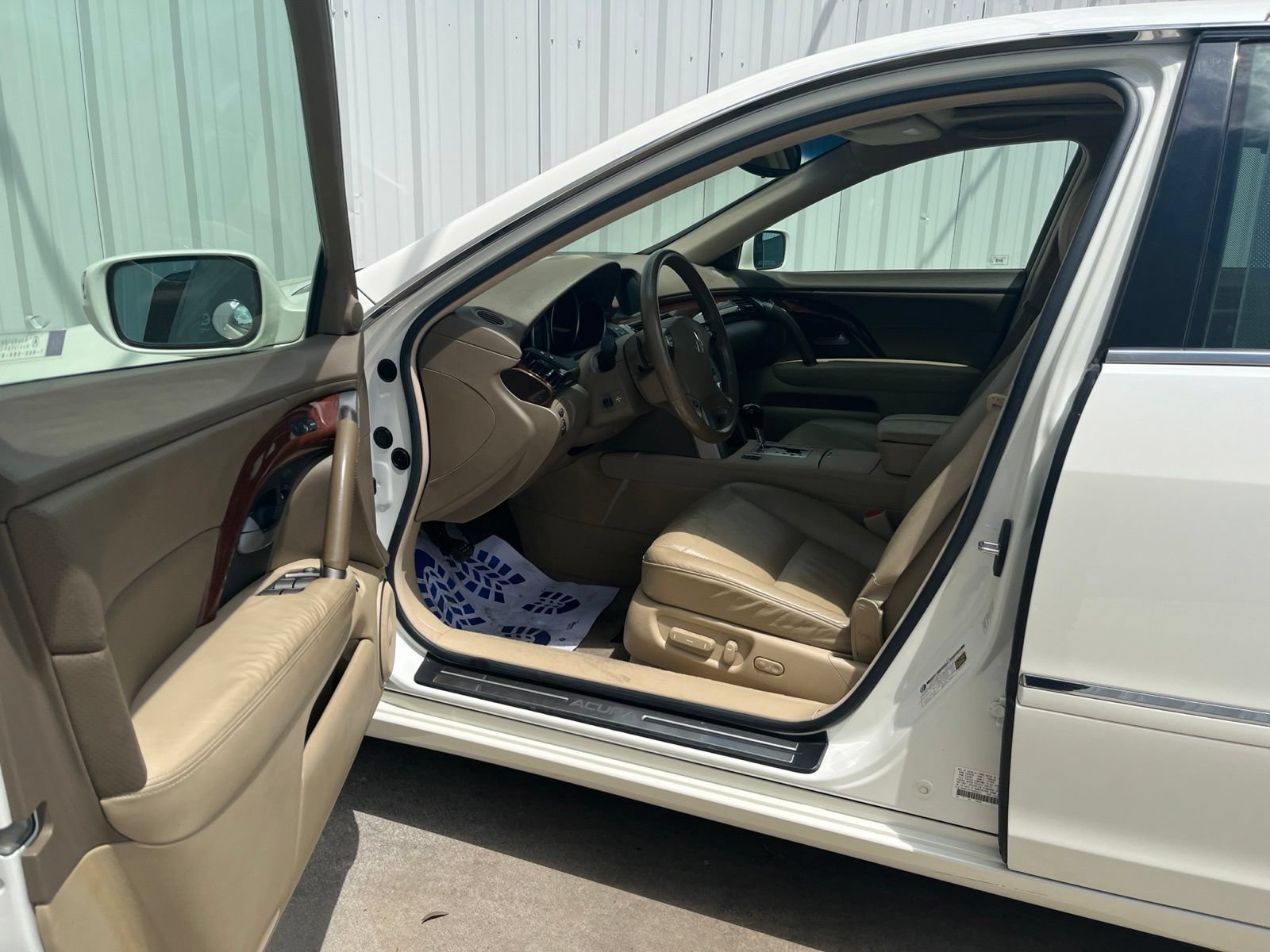 Used 2005 Acura RL AWD/4WD image 9