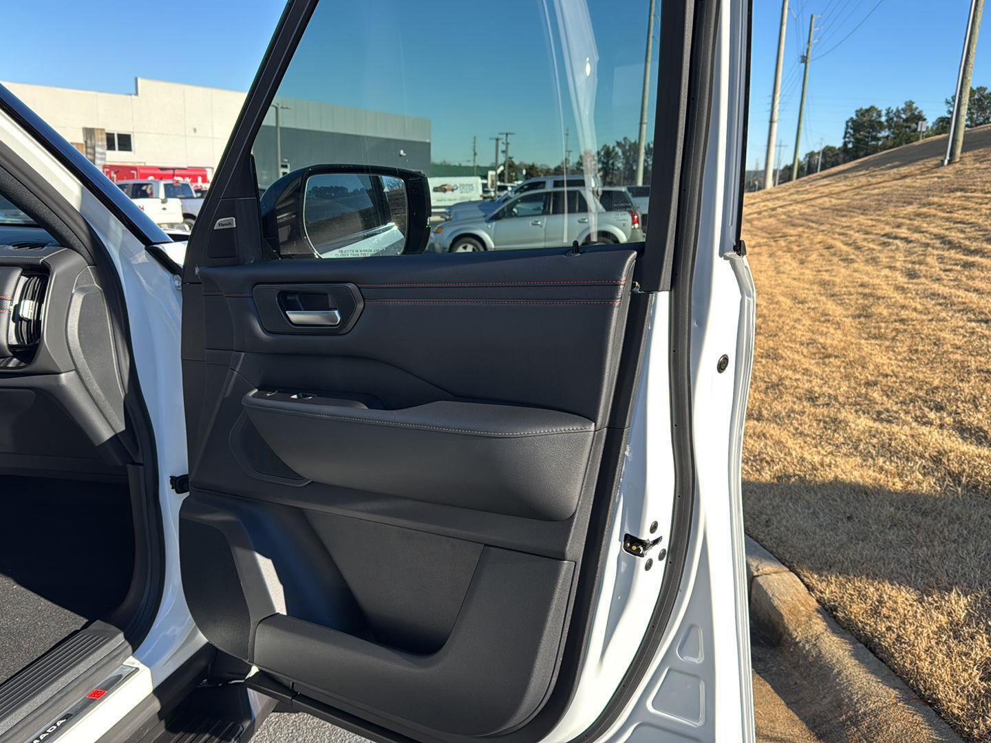 New 2026 Nissan Armada PRO-4X image 12